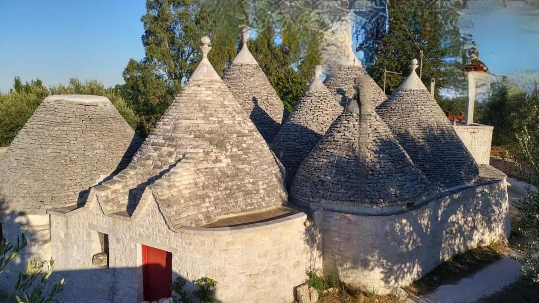 Trulli L'Utopia Di Anny Trulli Anny'S Utopia Локоротондо Экстерьер фото